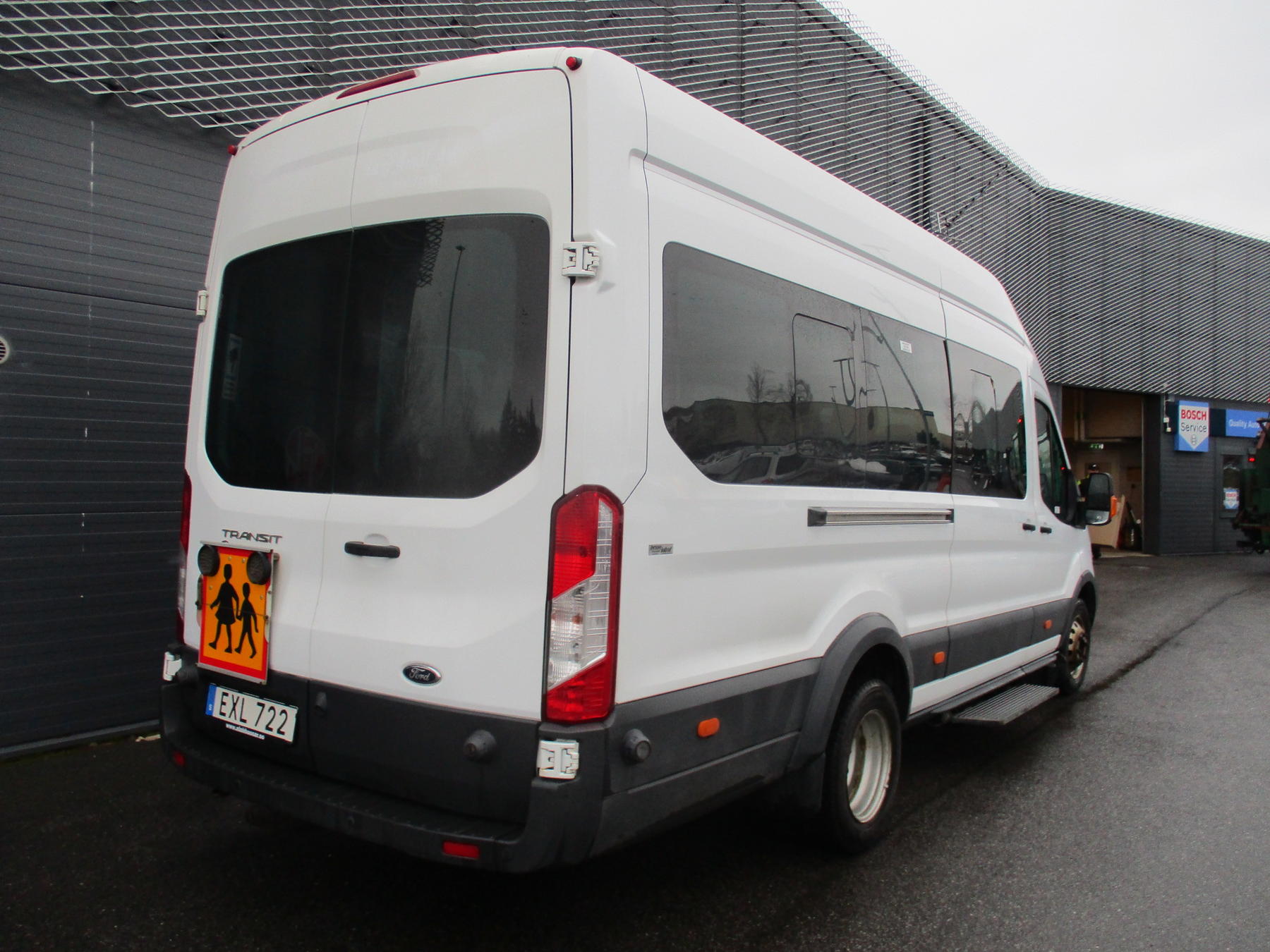 Ford Transit 460 2.2 TDCi RWD , 155hk 17 sits -17