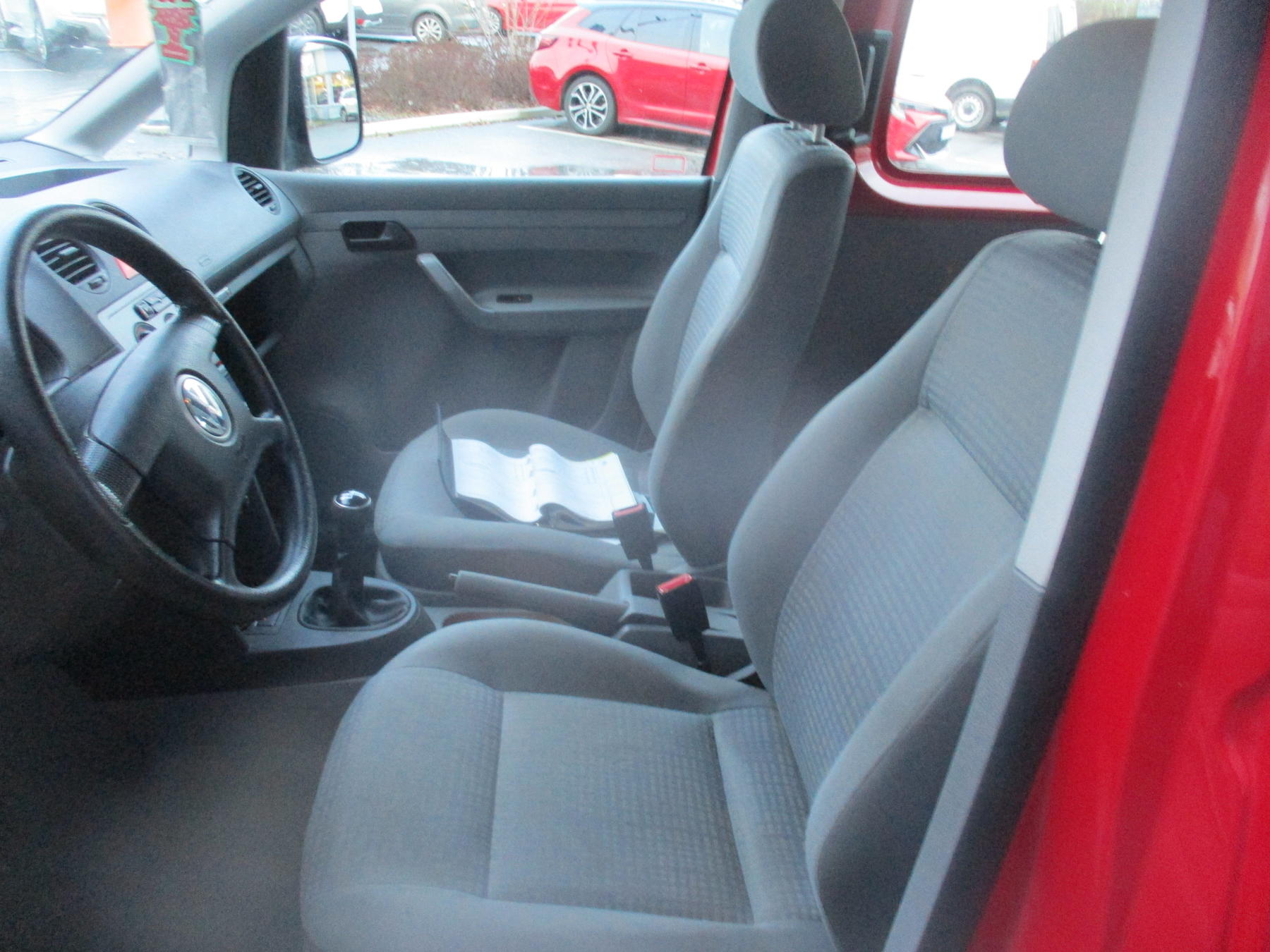 Volkswagen Caddy Kombi 1.9 TDI 105hk 05